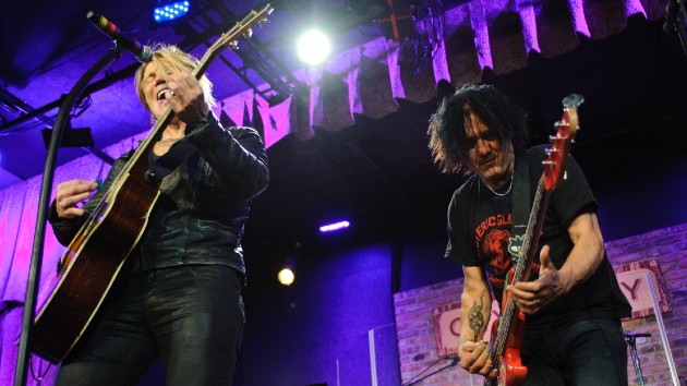 Goo Goo Dolls welcome fall with “Autumn Leaves” video